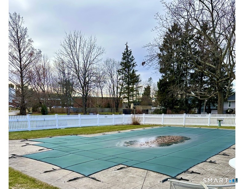 9 Patrick Lane Branford, CT 06405 - Photo 30 of 33