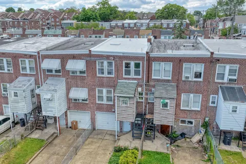 $215,000 | 204 South Connell Street, Wilmington, DE 19805