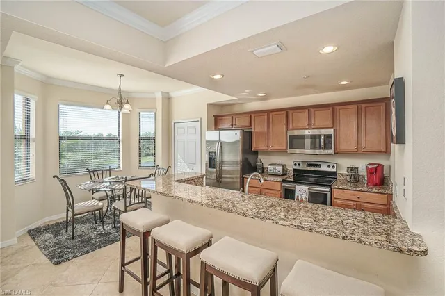 $6,000 | 9731 Acqua Court, Unit 533, Naples, FL 34113