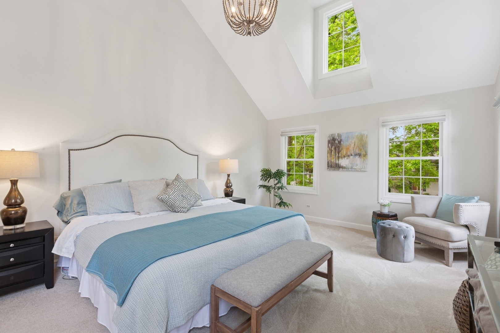 415 Fuller Road Hinsdale, IL 60521 - Photo 19 of 39 a bedroom with a bed and a couch