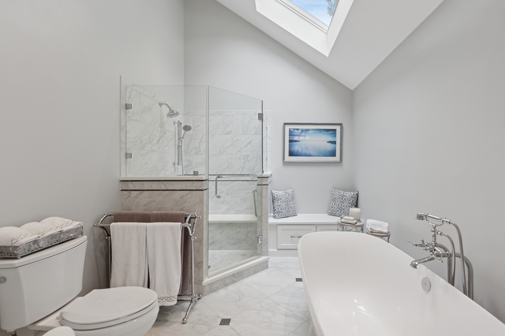 415 Fuller Road Hinsdale, IL 60521 - Photo 21 of 39 a bathroom with a sink toilet and shower