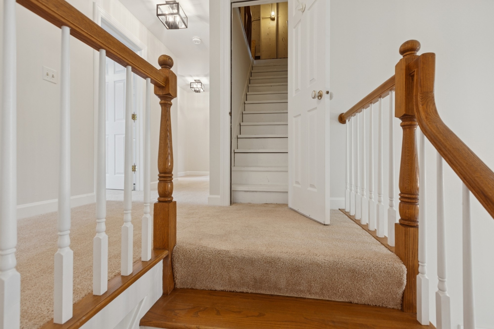 415 Fuller Road Hinsdale, IL 60521 - Photo 29 of 39 a bedroom with a bed and a window