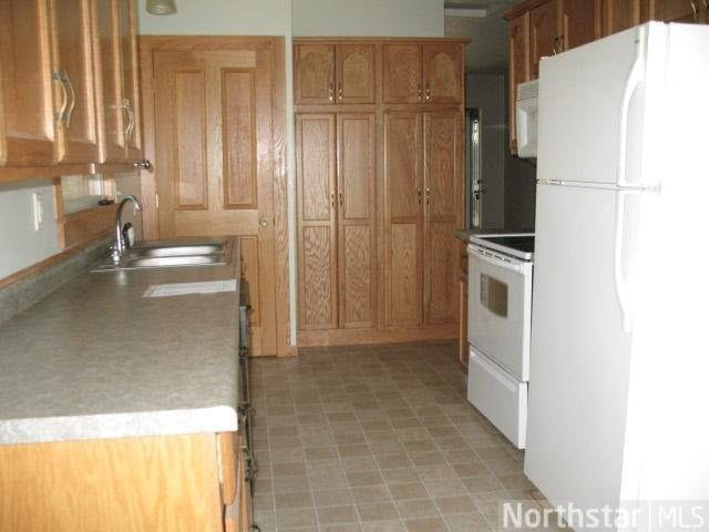 328 Elm Street North Prescott, WI 54021 - Photo 7 of 18 Gallery Image 7