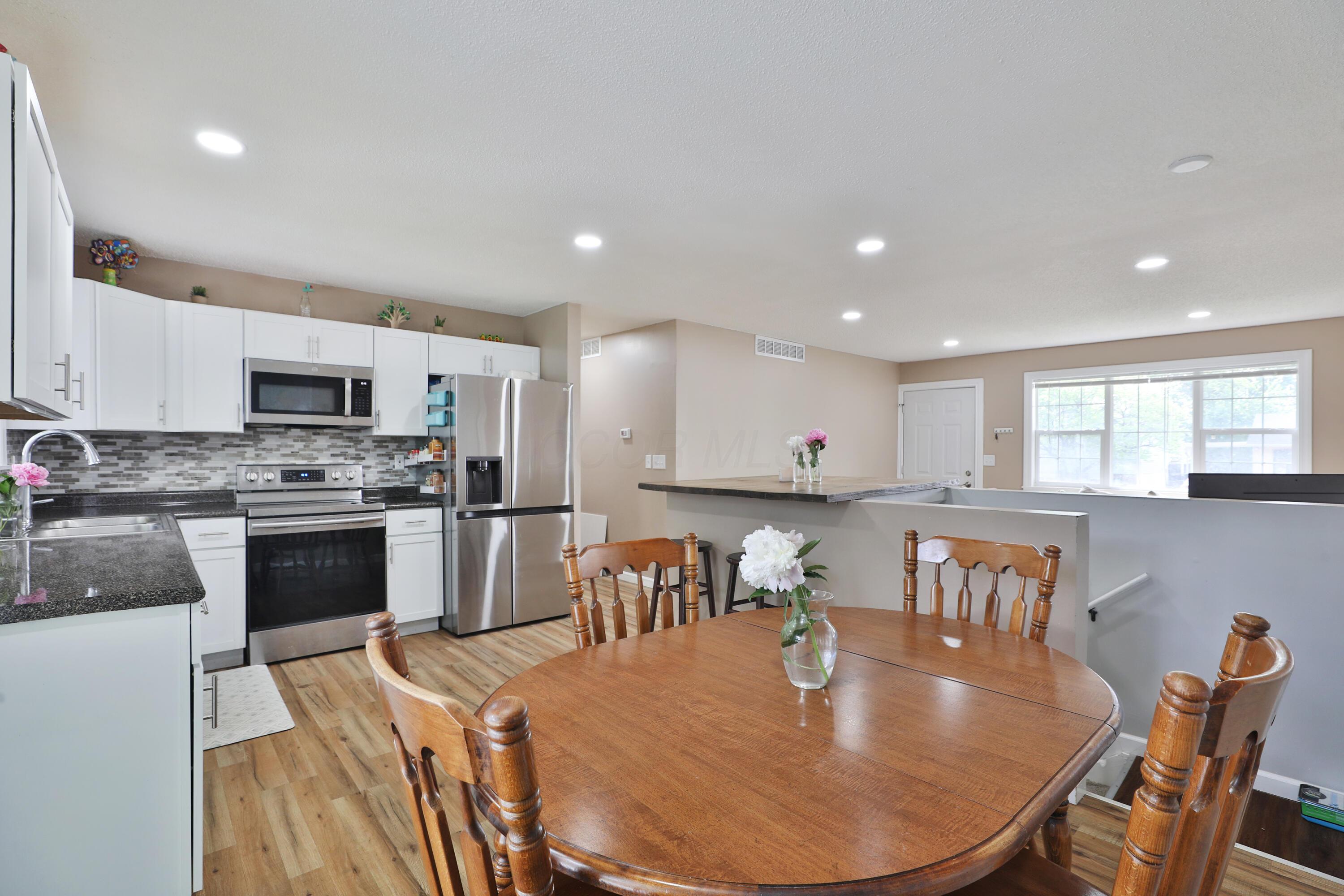 4511 Collingdale Road Columbus, OH 43231 - Photo 11 of 39 4511-Collingdale-11