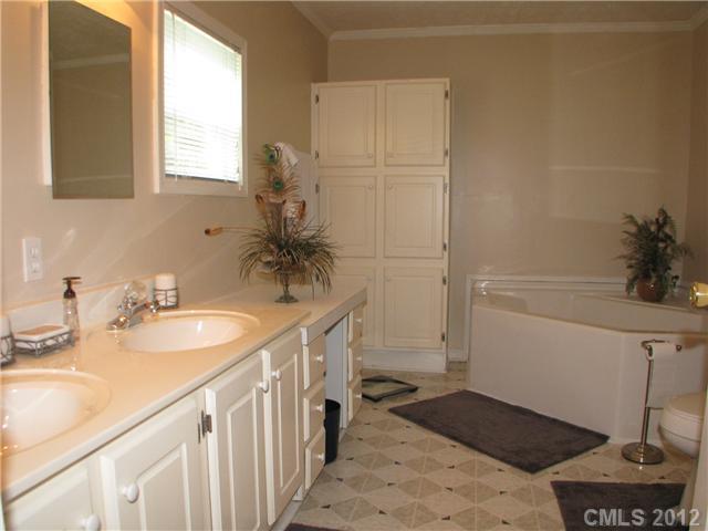 6342 Ray Linker Road Concord, NC 28025 - Photo 8 of 16 Gallery Image 8