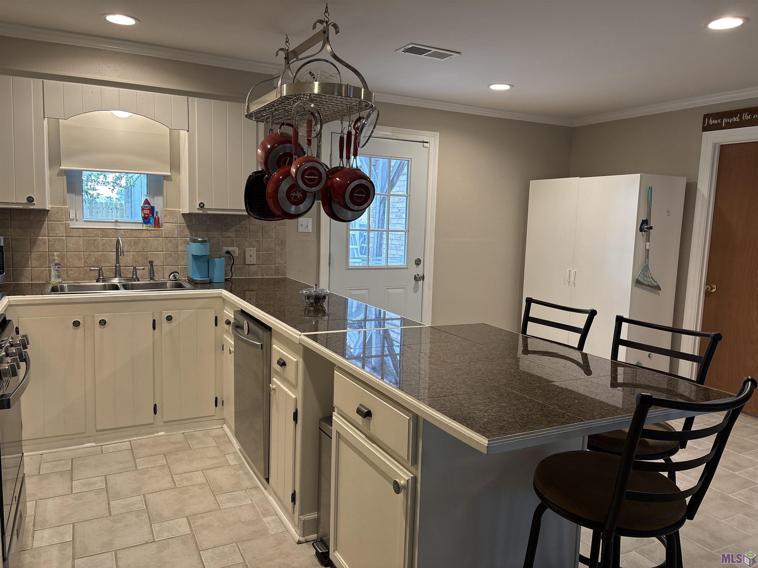 1177 Valverda Road Maringouin, LA 70757 - Photo 7 of 29 Gallery Image 7