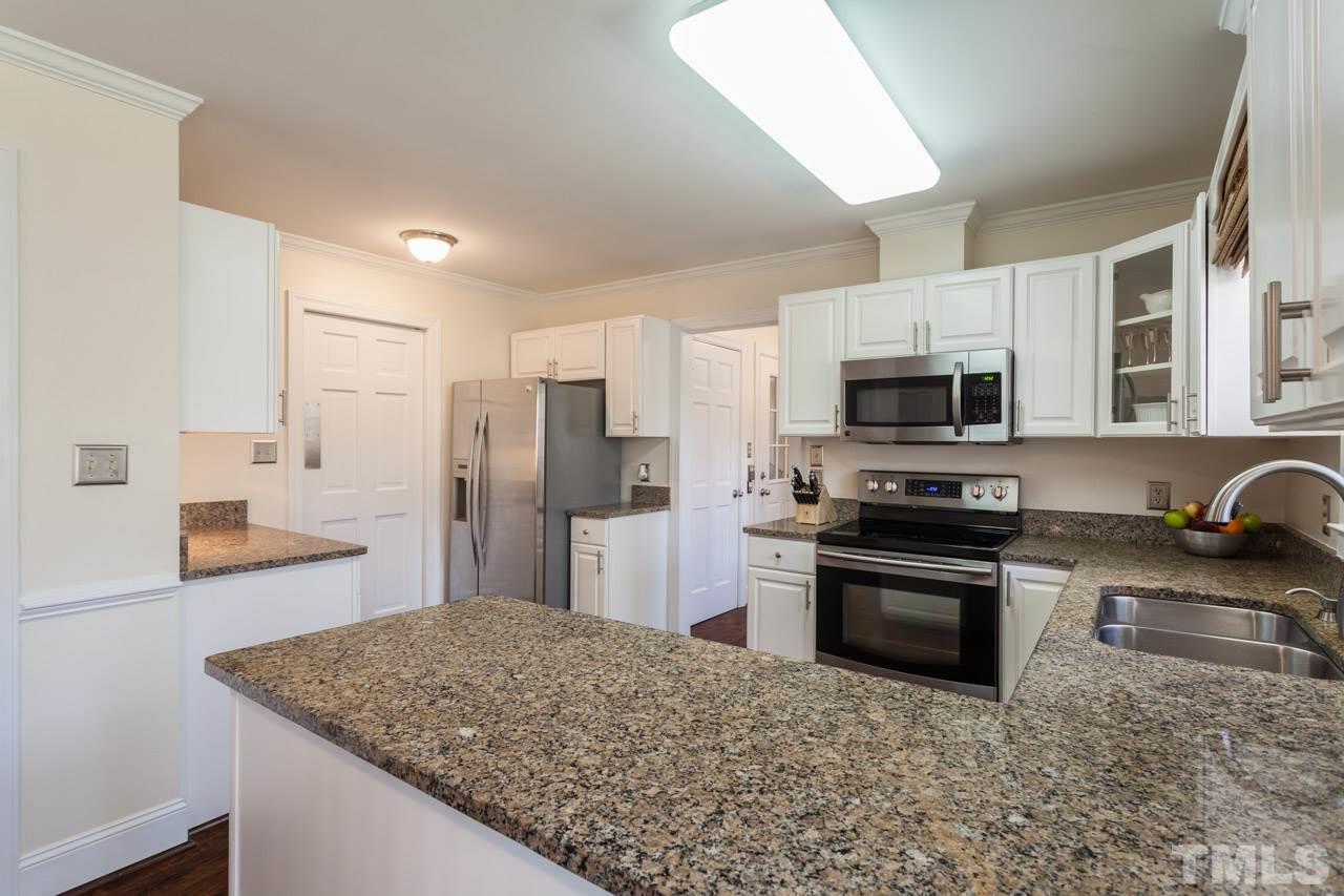9325 Foxburrow Court Raleigh, NC 27613 - Photo 13 of 30 Gallery Image 13
