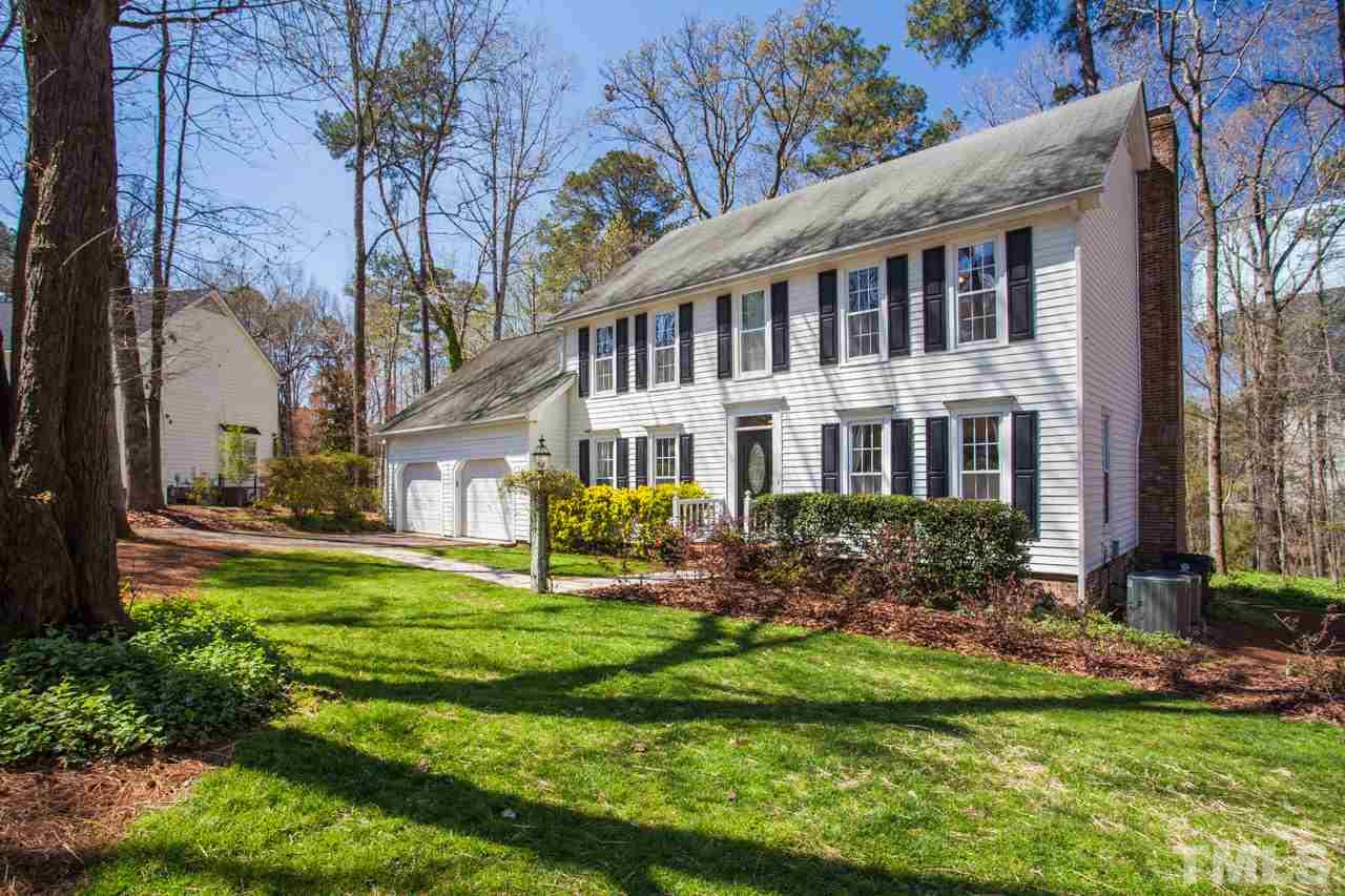9325 Foxburrow Court Raleigh, NC 27613 - Photo 4 of 30 Gallery Image 4