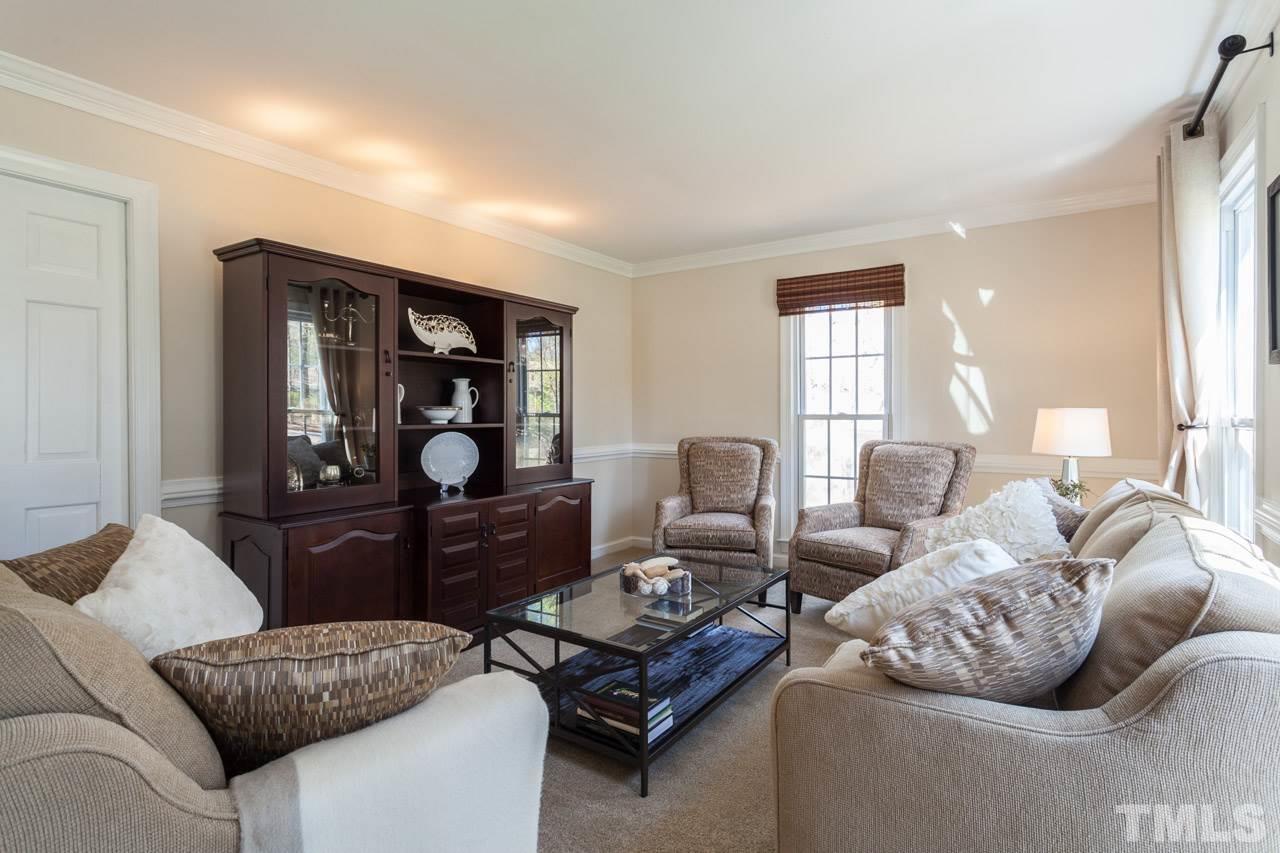 9325 Foxburrow Court Raleigh, NC 27613 - Photo 9 of 30 Gallery Image 9