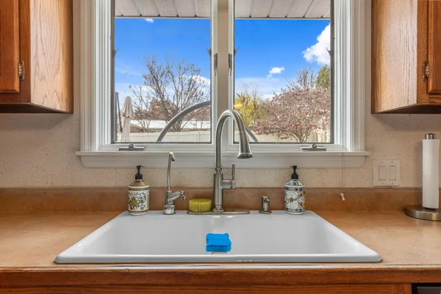 $525,000 | 341 Roma Drive, Crossville, TN 38555