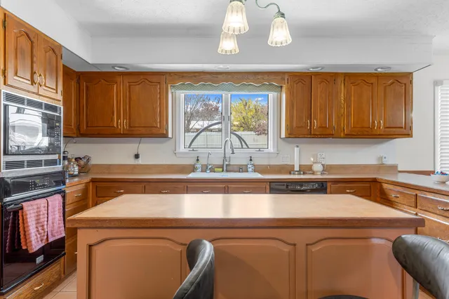 $525,000 | 341 Roma Drive, Crossville, TN 38555