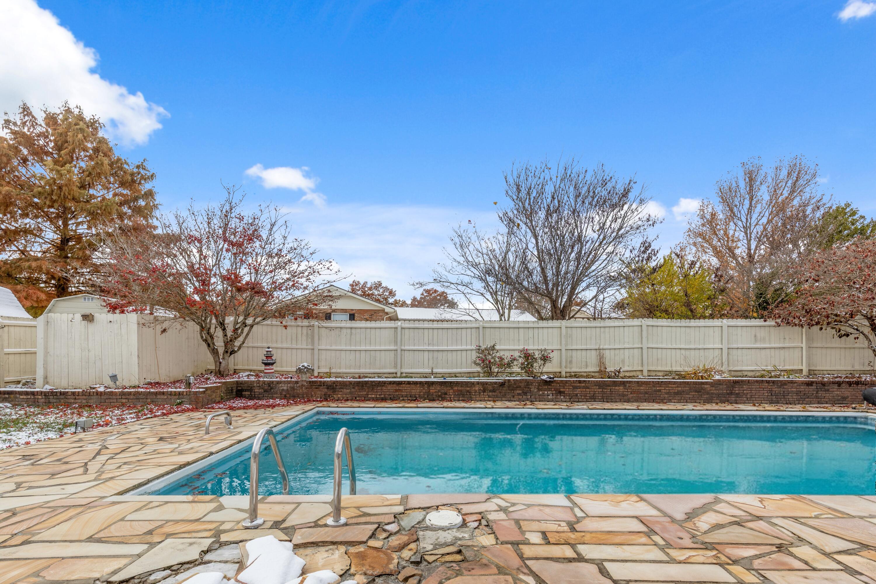 341 Roma Drive Crossville, TN 38555 - Photo 7 of 45 IMG_0261