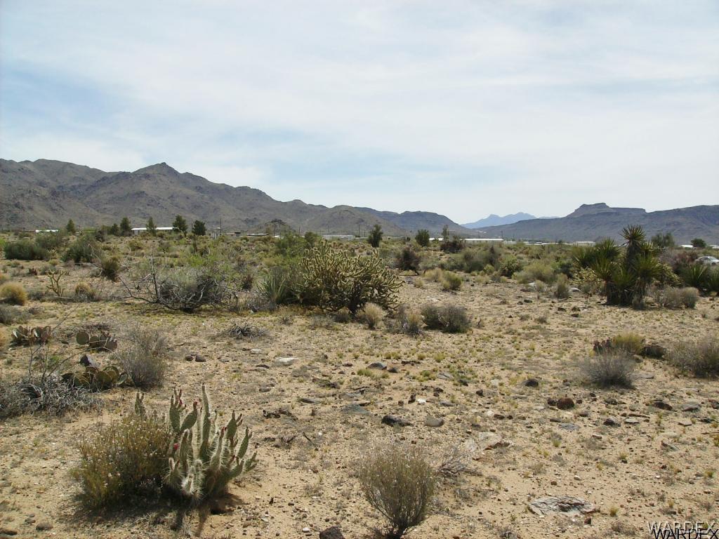 // North Bagdad Road Golden Valley, AZ 86413 - Photo 14 of 16 On the parcel with views