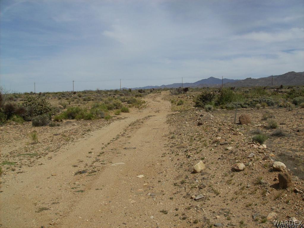 // North Bagdad Road Golden Valley, AZ 86413 - Photo 16 of 16 Road north
