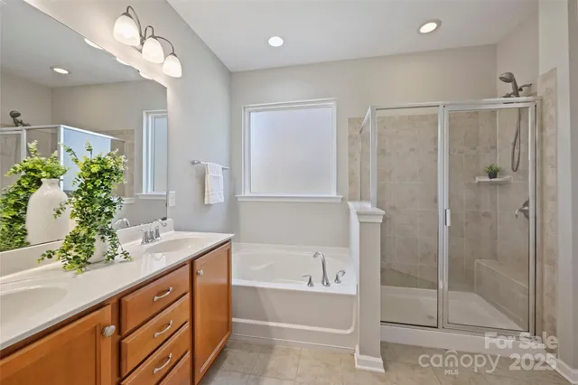 $575,000 | 8026 Kelburn Lane, Charlotte, NC 28273