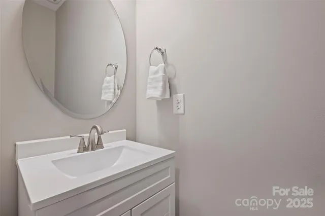 $575,000 | 8026 Kelburn Lane, Charlotte, NC 28273