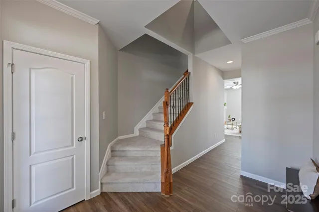 $575,000 | 8026 Kelburn Lane, Charlotte, NC 28273