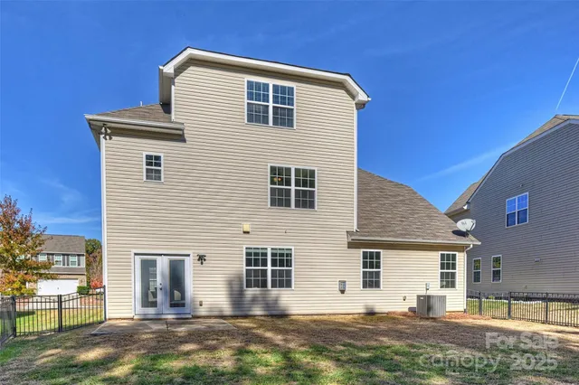 $575,000 | 8026 Kelburn Lane, Charlotte, NC 28273