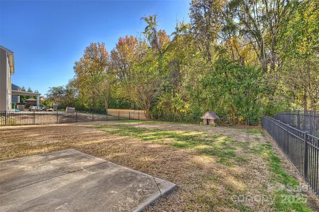 $575,000 | 8026 Kelburn Lane, Charlotte, NC 28273