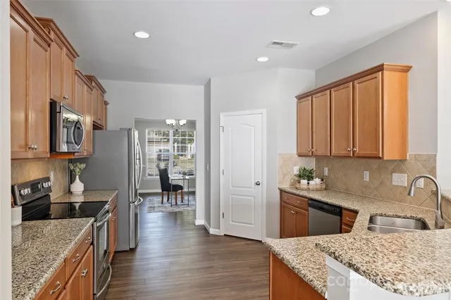 $575,000 | 8026 Kelburn Lane, Charlotte, NC 28273