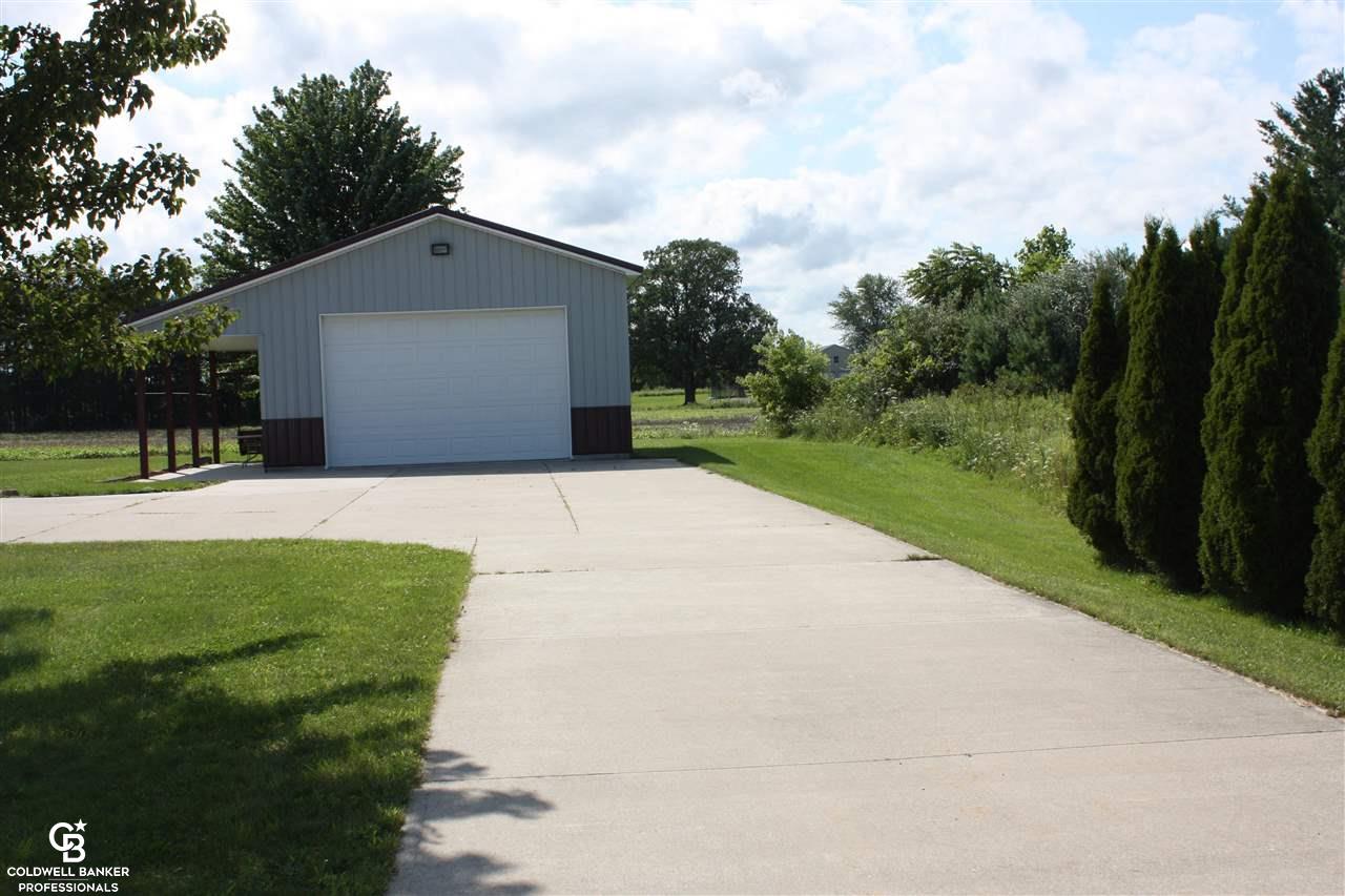 8570 Wildcat Road Jeddo, MI 48032 - Photo 4 of 27 24x24
