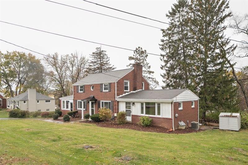 2011 Mohawk Road Pittsburgh, PA 15241 - Photo 2 of 25