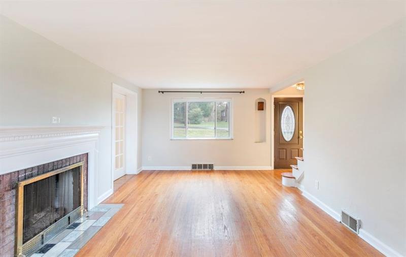 2011 Mohawk Road Pittsburgh, PA 15241 - Photo 12 of 25
