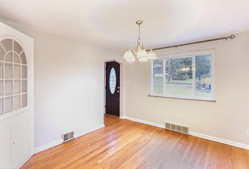 2011 Mohawk Road Pittsburgh, PA 15241 - Photo 6 of 25
