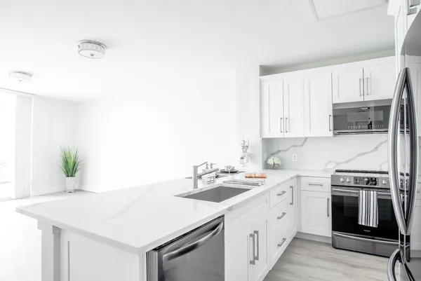 $2,600 | 1551 North Flagler Drive, Unit 610, West Palm Beach, FL 33401