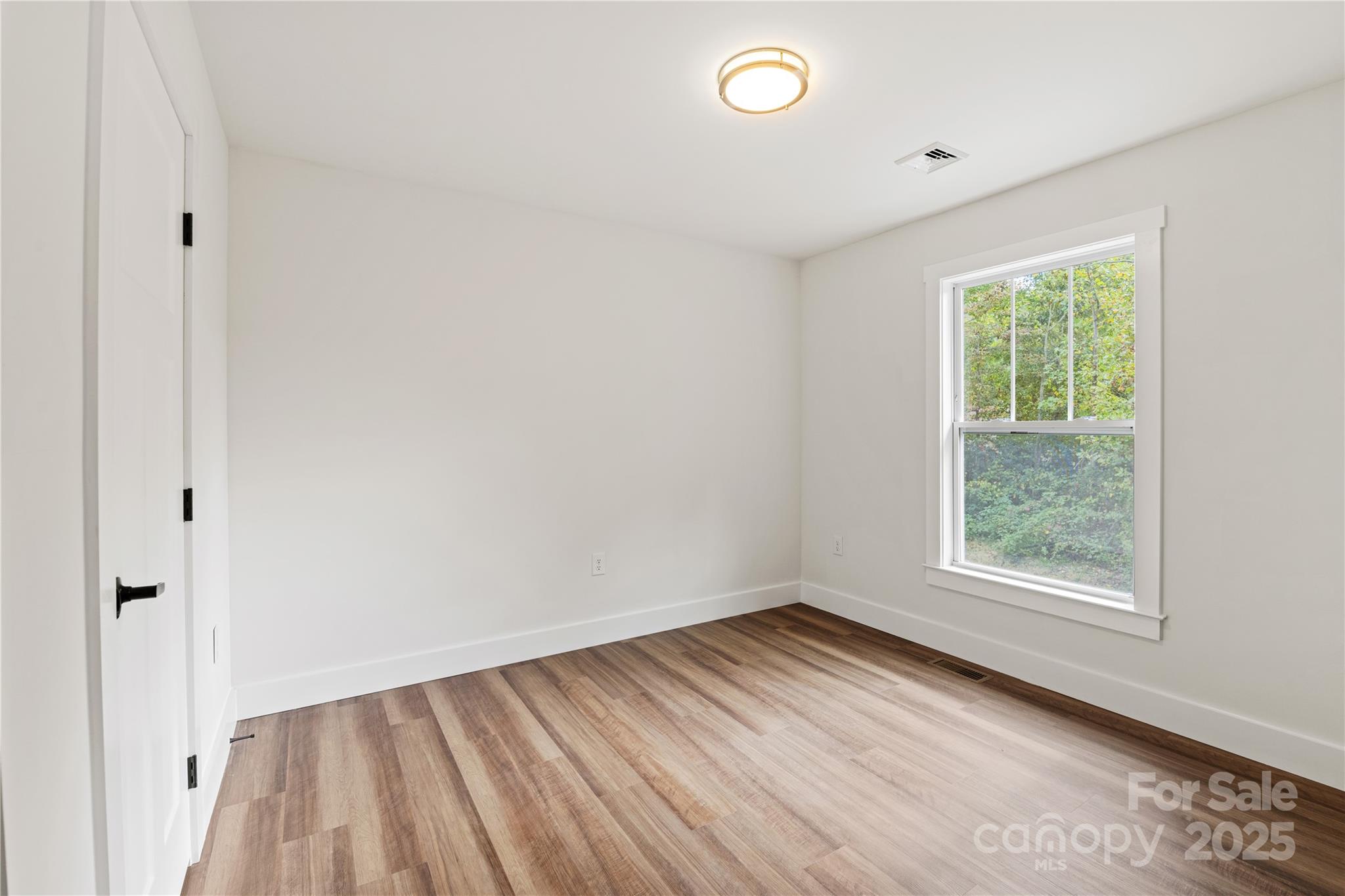 206 Cascade Rdg Road Fairview, NC 28730 - Photo 25 of 38 an empty room with a window