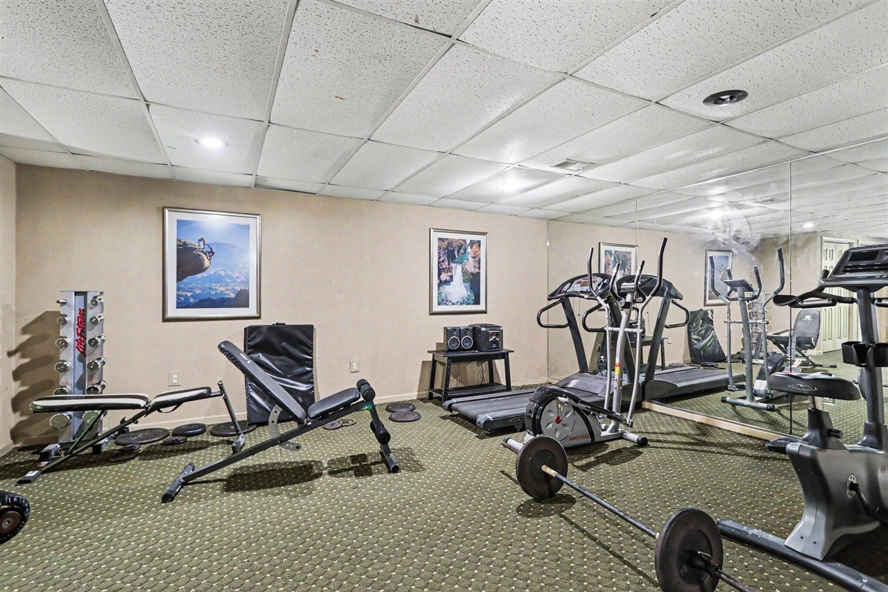 734 West Kilgore Road, Unit 303 Kalamazoo, MI 49008 - Photo 25 of 34