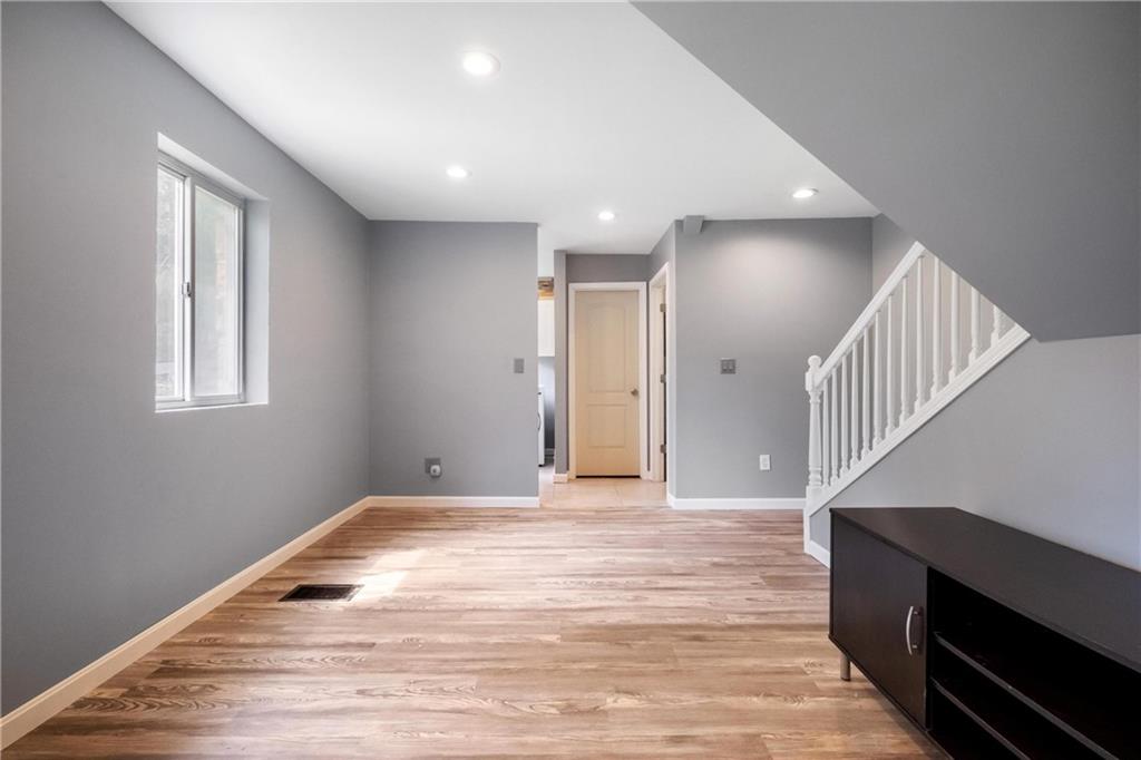 119 Klein Road Glenshaw, PA 15116 - Photo 7 of 37 Gallery Image 7