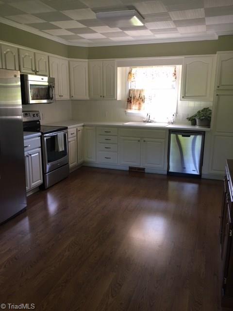 5160 Alaska Road Walkertown, NC 27051 - Photo 4 of 19 Gallery Image 4