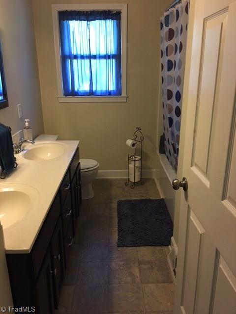 5160 Alaska Road Walkertown, NC 27051 - Photo 9 of 19 Gallery Image 9