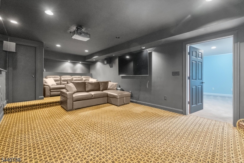 61 Perryville Road Pittstown, NJ 08867 - Photo 40 of 48