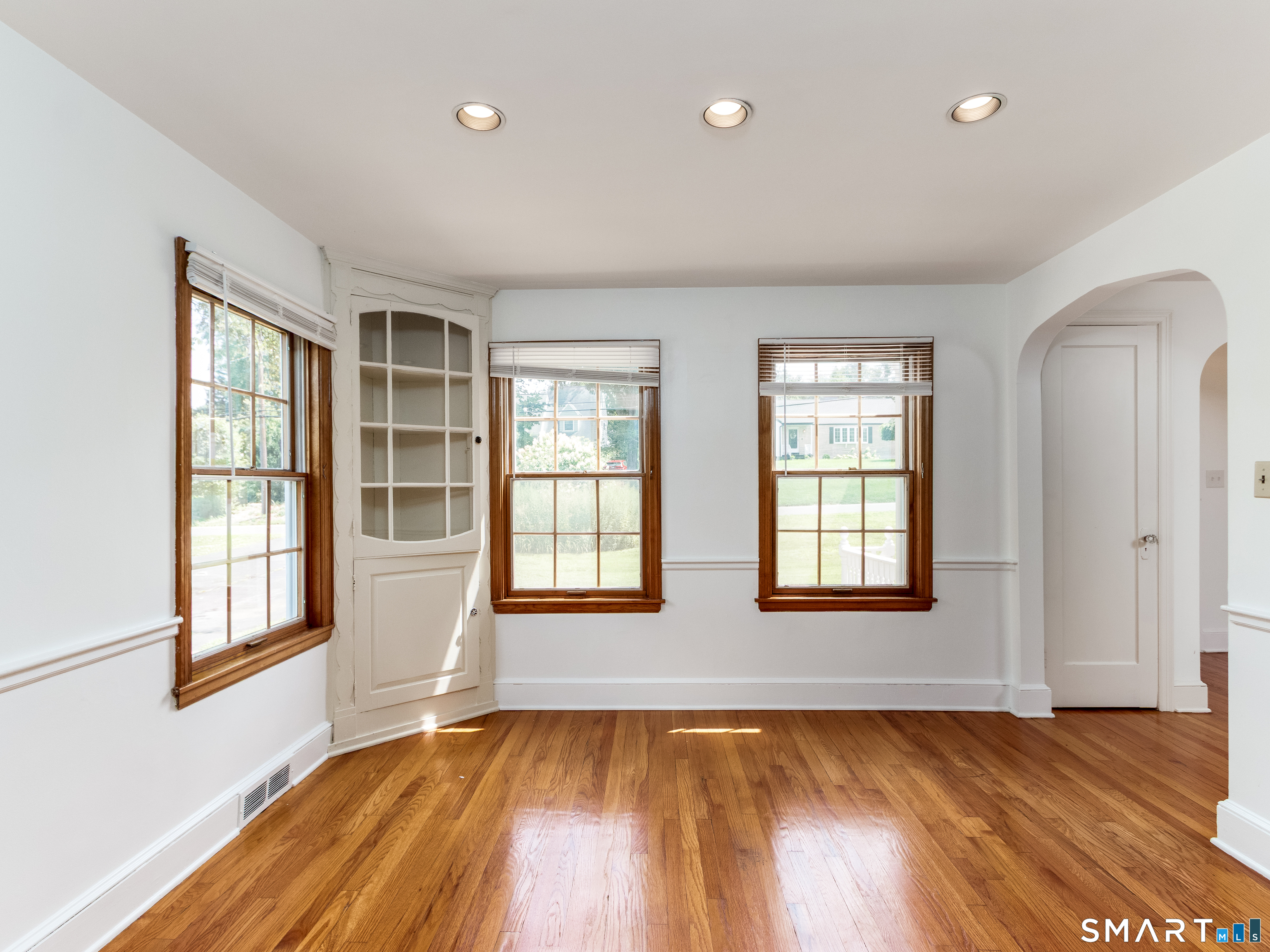 1690 Ridge Road North Haven, CT 06473 - Photo 13 of 40 Gallery Image 13