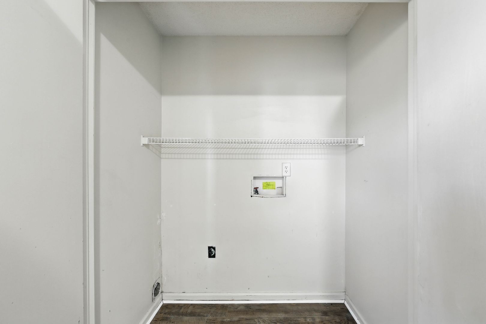 285 State Line Road Oak Grove, KY 42262 - Photo 9 of 18 a view of small space