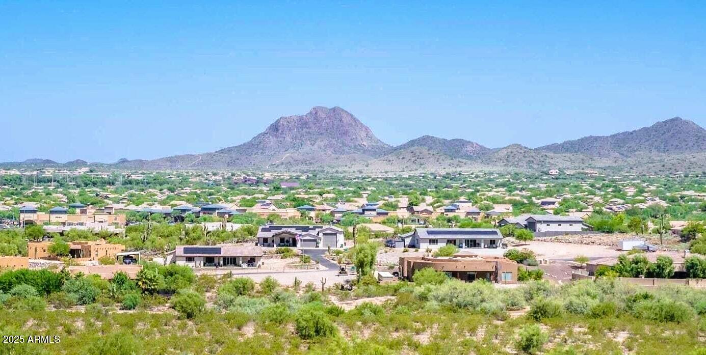 3451 West Irvine Road Phoenix, AZ 85086 - Photo 2 of 10 a view of a city