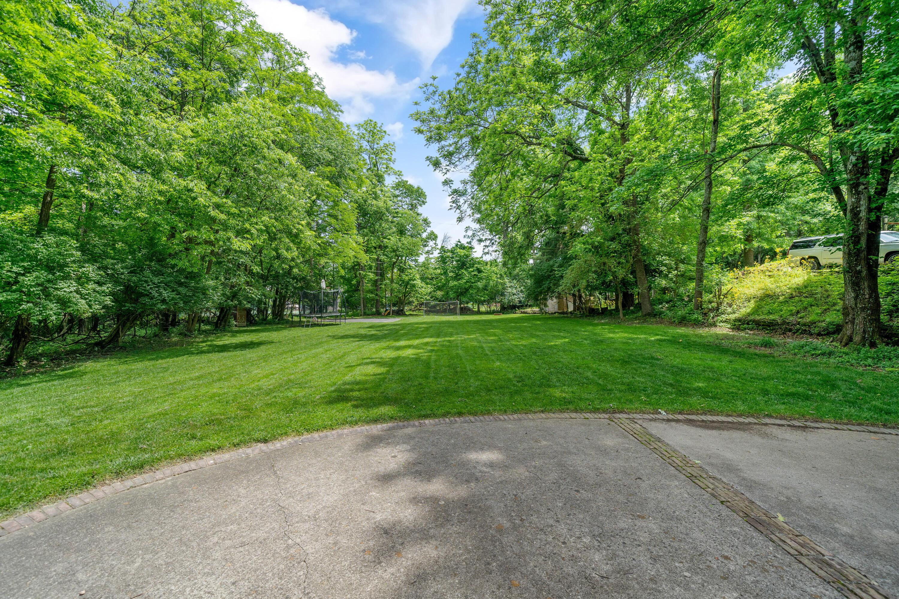 546 Indian Mound Road Columbus, OH 43213 - Photo 12 of 97