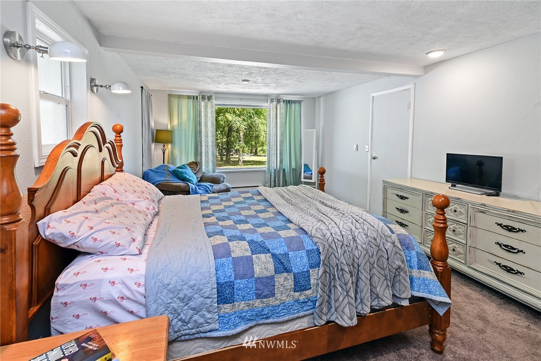 3529 Pine Road Northeast Bremerton, WA 98310 - Photo 12 of 39 Gallery Image 12