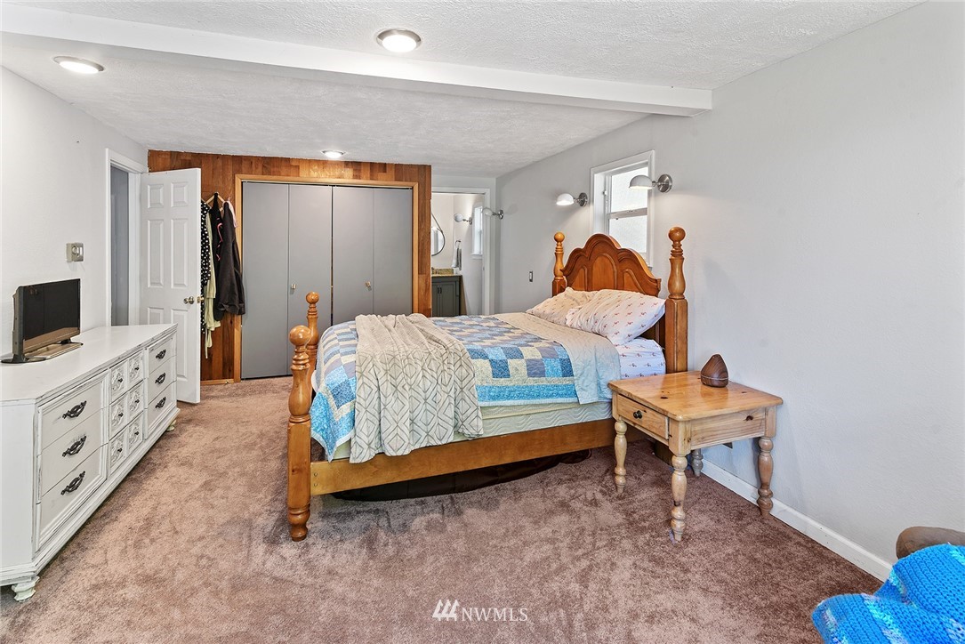 3529 Pine Road Northeast Bremerton, WA 98310 - Photo 13 of 39 Gallery Image 13