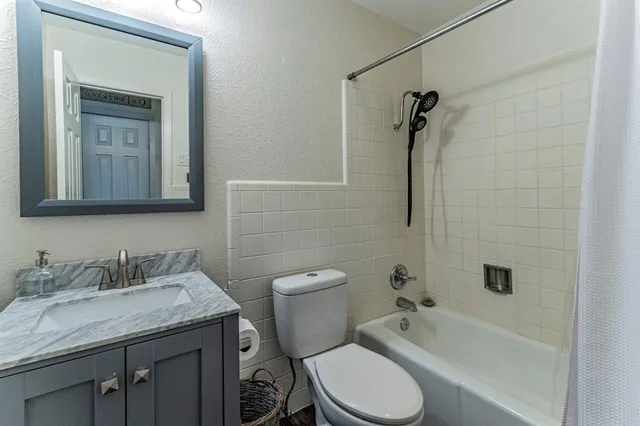 $274,000 | 708 North Stewart Street, Azle, TX 76020