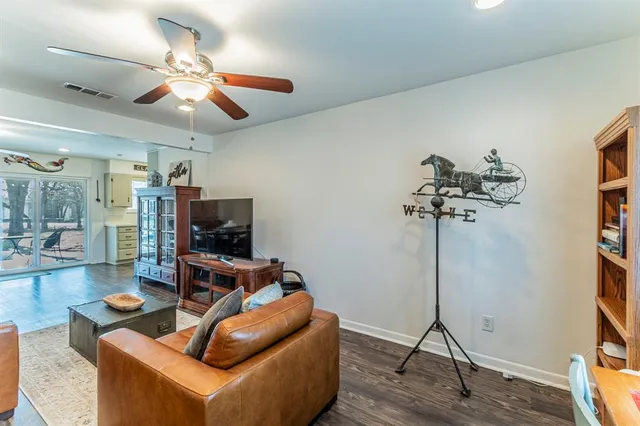 $274,000 | 708 North Stewart Street, Azle, TX 76020