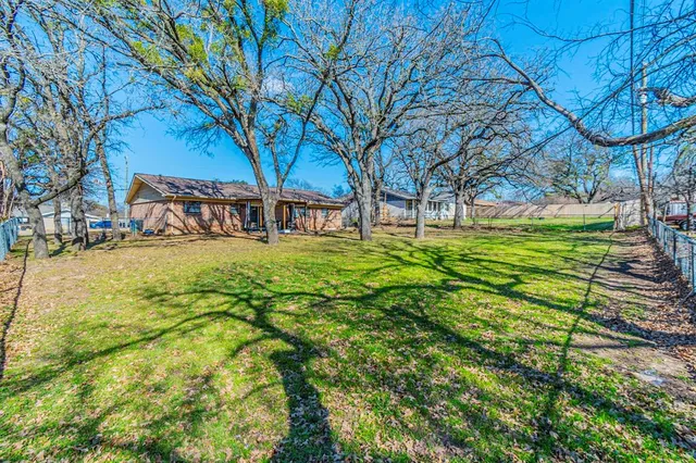 $274,000 | 708 North Stewart Street, Azle, TX 76020