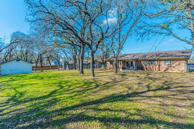 $274,000 | 708 North Stewart Street, Azle, TX 76020