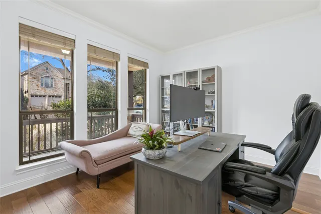 $3,995 | 7429 Bonniebrook Drive, Austin, TX 78735