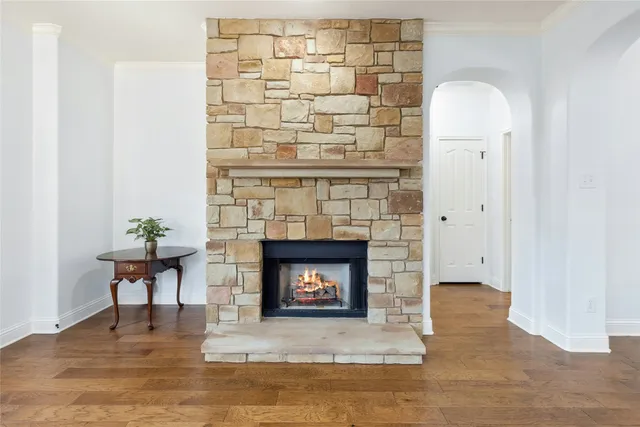 $3,995 | 7429 Bonniebrook Drive, Austin, TX 78735