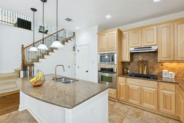 $3,995 | 7429 Bonniebrook Drive, Austin, TX 78735