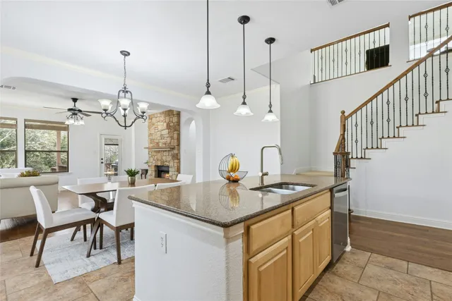 $3,995 | 7429 Bonniebrook Drive, Austin, TX 78735