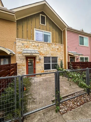$265,000 | 1101 Grove Boulevard, Unit 206, Austin, TX 78741